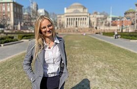 Josefine M. Meibert ist Data Scientist und Wirtschaftsingeneurin der Columbia University. Sie arbeitete als Strategieberaterin in New York und Deutschland.